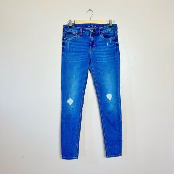 CLEARANCE! Blue WHBM The Skinny Distressed Jeans Size 2 EUC - Picture 1 of 6